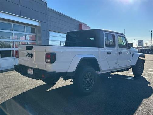 2026 Jeep Gladiator Sport S