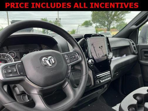 2025 RAM 2500 Tradesman Regular Cab 4x4 8' Box