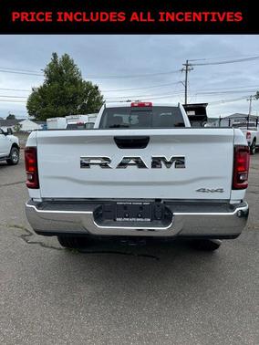 2025 RAM 2500 Tradesman Regular Cab 4x4 8' Box