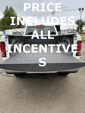 2025 RAM 2500 Tradesman Regular Cab 4x4 8' Box