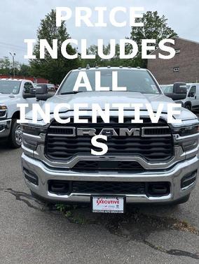 2025 RAM 2500 Tradesman Regular Cab 4x4 8' Box
