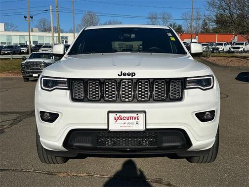 2022 Jeep Grand Cherokee Laredo