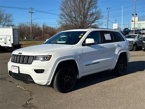 2022 Jeep Grand Cherokee Laredo