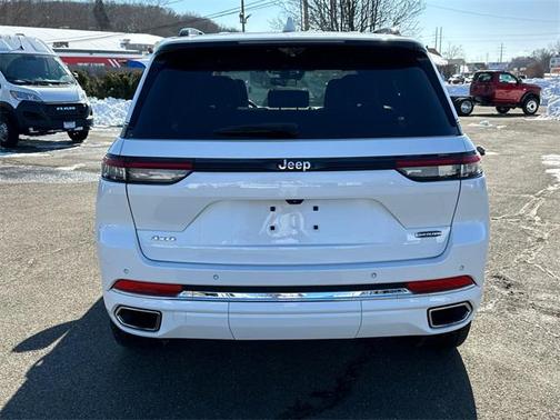 2022 Jeep Grand Cherokee Overland