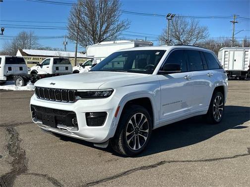 2022 Jeep Grand Cherokee Overland