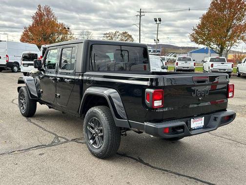 2026 Jeep Gladiator Sport S