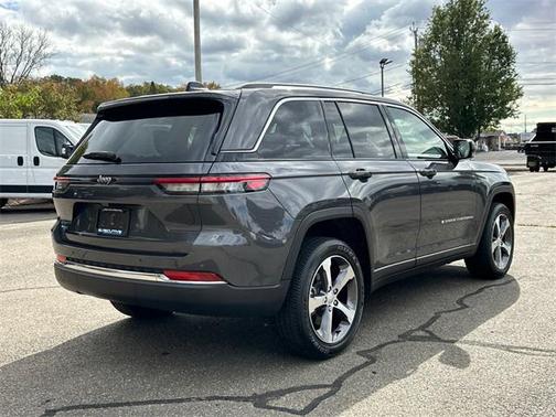2023 Jeep Grand Cherokee 4xe Base