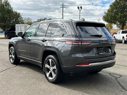 2023 Jeep Grand Cherokee 4xe Base