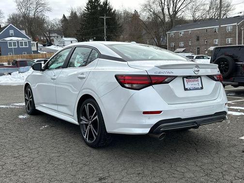 2022 Nissan Sentra SR