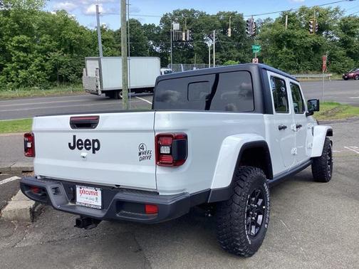 2025 Jeep Gladiator Willys