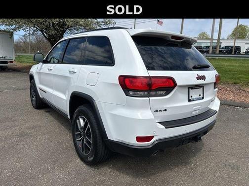 Bright White Clearcoat 2021 Jeep Grand Cherokee Trailhawk