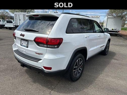 Bright White Clearcoat 2021 Jeep Grand Cherokee Trailhawk