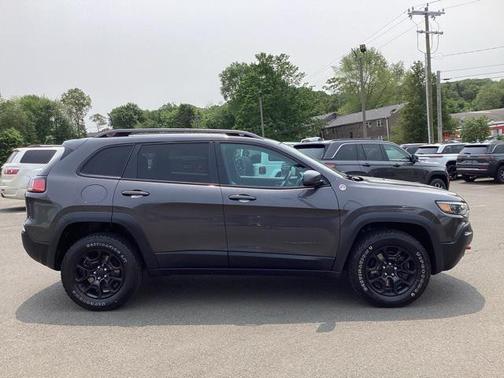 2021 Jeep Cherokee Trailhawk