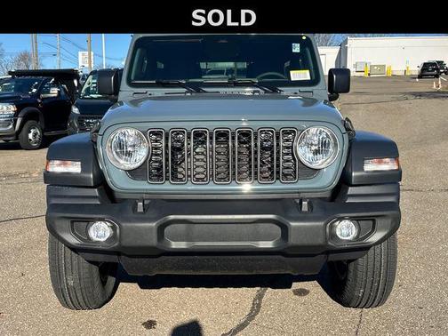 Anvil Clearcoat 2026 Jeep Wrangler Sport S