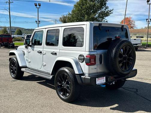 Silver Zynith Clearcoat 2024 Jeep Wrangler 4xe Sahara