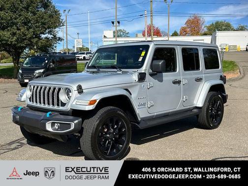 Silver Zynith Clearcoat 2024 Jeep Wrangler 4xe Sahara