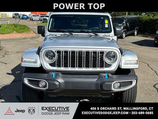 Silver Zynith Clearcoat 2024 Jeep Wrangler 4xe Sahara