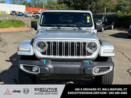 Silver Zynith Clearcoat 2024 Jeep Wrangler 4xe Sahara