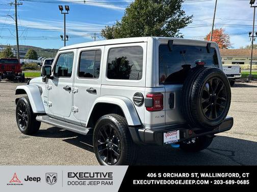 Silver Zynith Clearcoat 2024 Jeep Wrangler 4xe Sahara