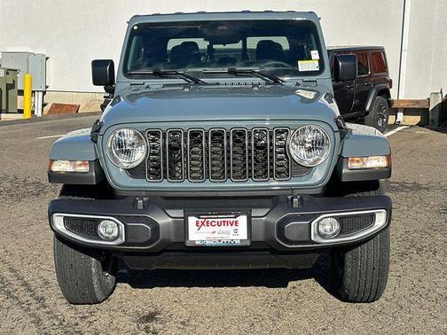 2026 Jeep Gladiator Sport S