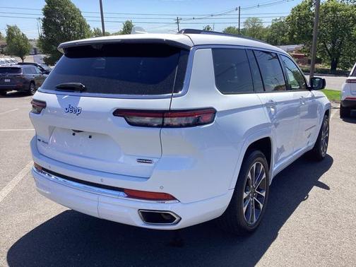 2022 Jeep Grand Cherokee L Overland