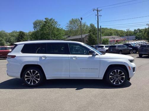 2022 Jeep Grand Cherokee L Overland