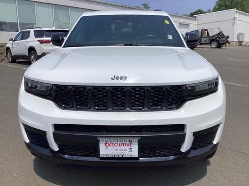 2022 Jeep Grand Cherokee L Altitude