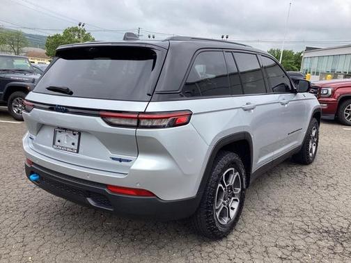2023 Jeep Grand Cherokee 4xe Trailhawk