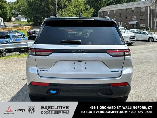 2023 Jeep Grand Cherokee 4xe Trailhawk