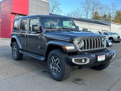 2026 Jeep Wrangler 4-Door Sahara 4x4