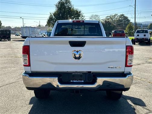 2021 RAM 3500 Tradesman Regular Cab 4x4 8' Box