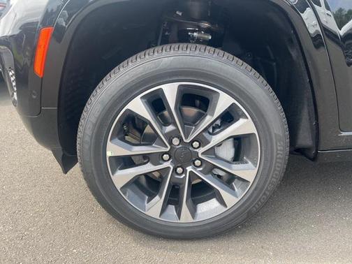 2025 Jeep Grand Cherokee Overland
