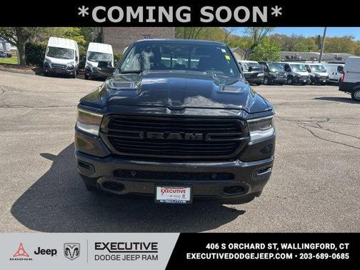 Diamond Black Crystal Pearlcoat 2022 RAM 1500 Laramie