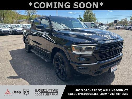 Diamond Black Crystal Pearlcoat 2022 RAM 1500 Laramie