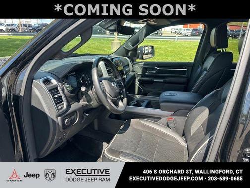 Diamond Black Crystal Pearlcoat 2022 RAM 1500 Laramie