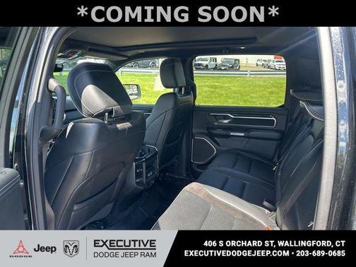 Diamond Black Crystal Pearlcoat 2022 RAM 1500 Laramie