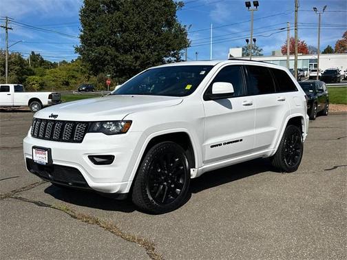 2022 Jeep Grand Cherokee Laredo