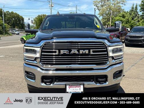 Diamond Black Crystal Pearlcoat 2022 RAM 2500 Laramie Crew Cab 4x4 6'4' Box