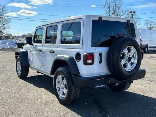 2022 Jeep Wrangler Unlimited Sport