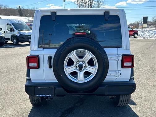 2022 Jeep Wrangler Unlimited Sport