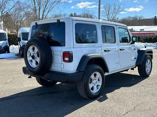 2022 Jeep Wrangler Unlimited Sport
