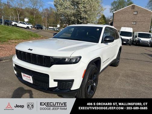 Bright White Clearcoat 2023 Jeep Grand Cherokee L Altitude