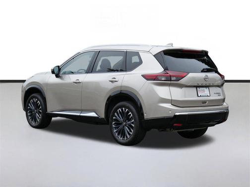 Champagne 2026 Nissan Rogue Platinum