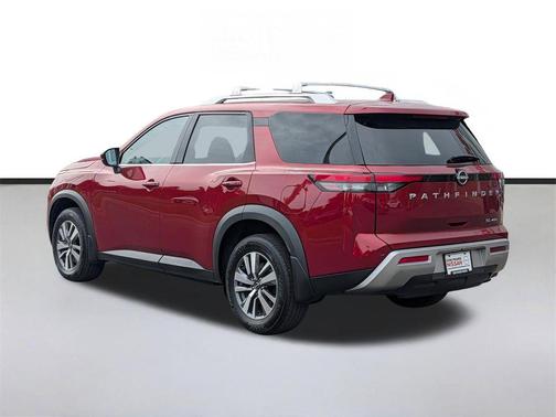 Scarlet 2024 Nissan Pathfinder SL 4WD