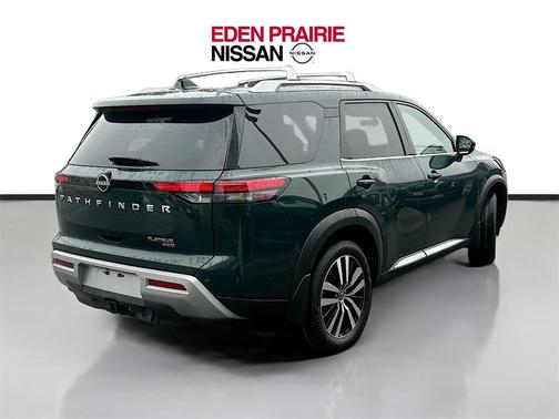 2023 Nissan Pathfinder Platinum 4WD