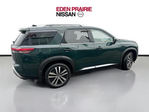 2023 Nissan Pathfinder Platinum 4WD