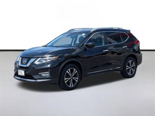 Magnetic Black 2017 Nissan Rogue SL
