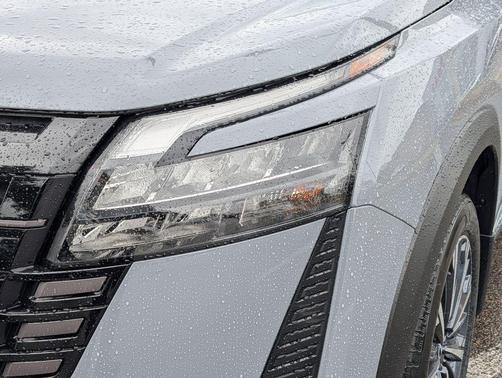 Gray / Black 2026 Nissan Pathfinder Platinum