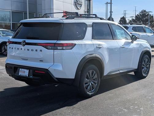 2026 Nissan Pathfinder SV