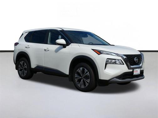 Pearl White Tricoat 2023 Nissan Rogue SV